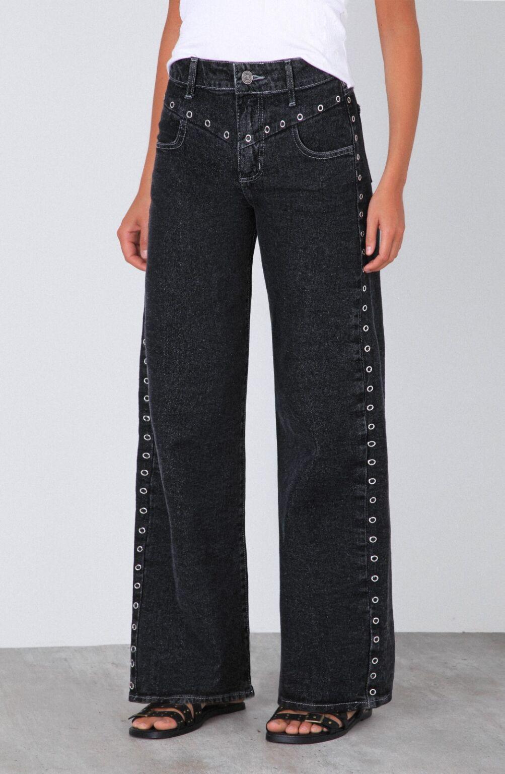 Black Front Buttonhole Pants