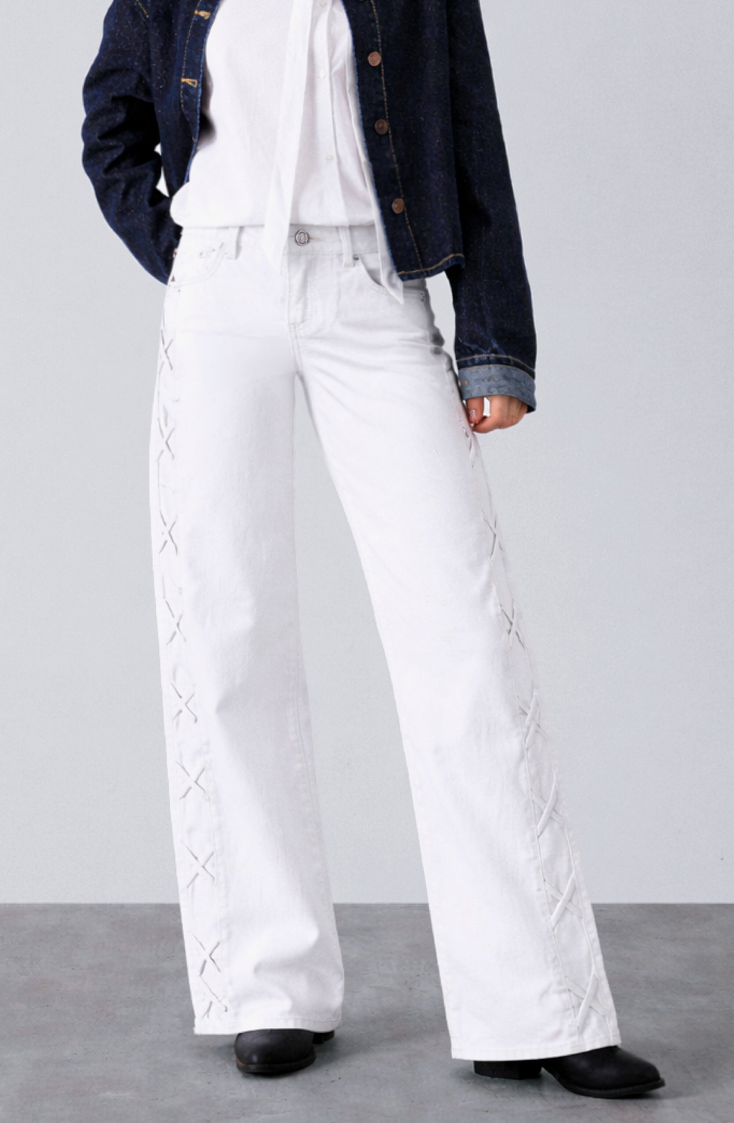 White Side Stripe Pants