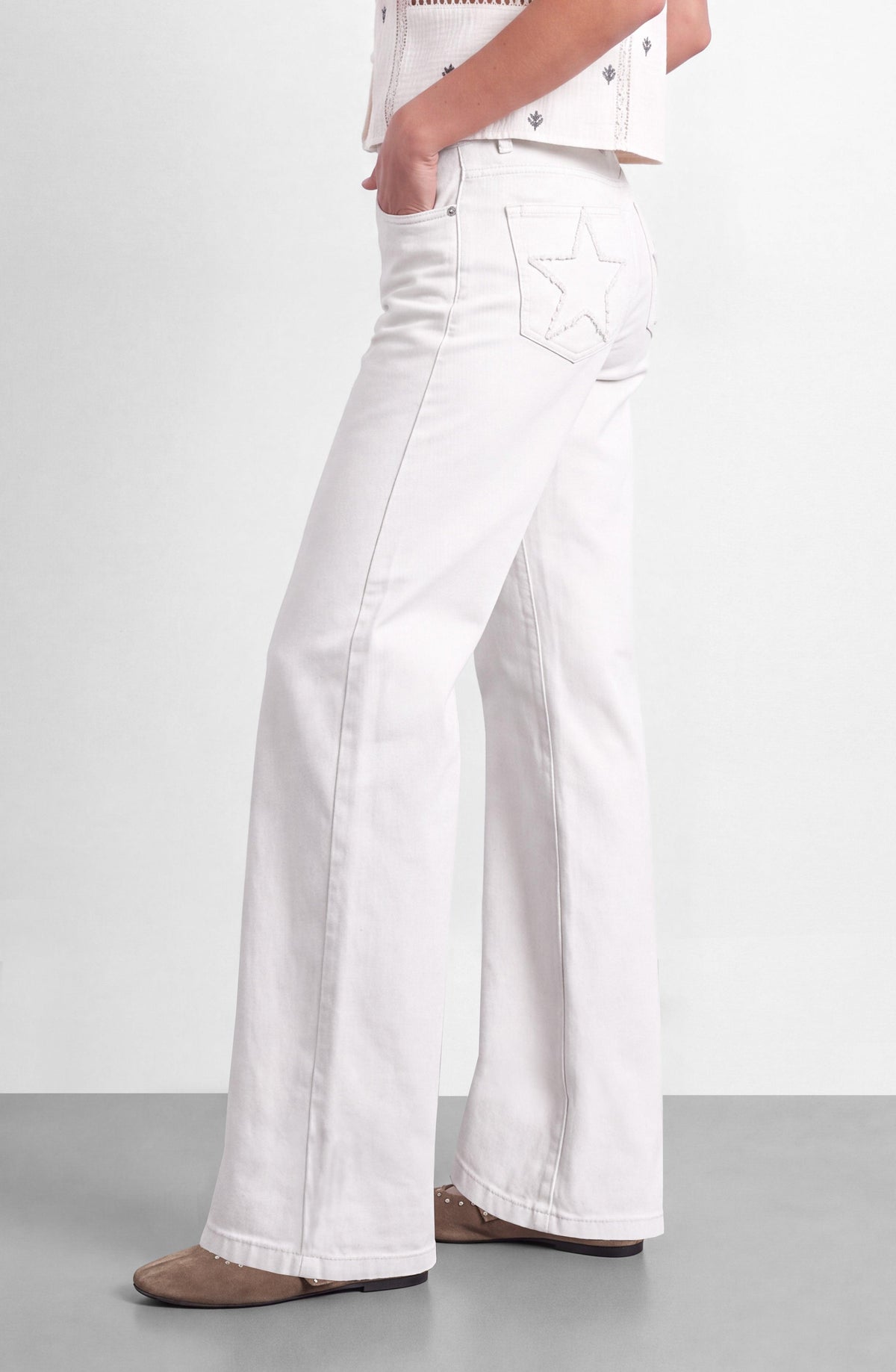 White Star Frayed Pants
