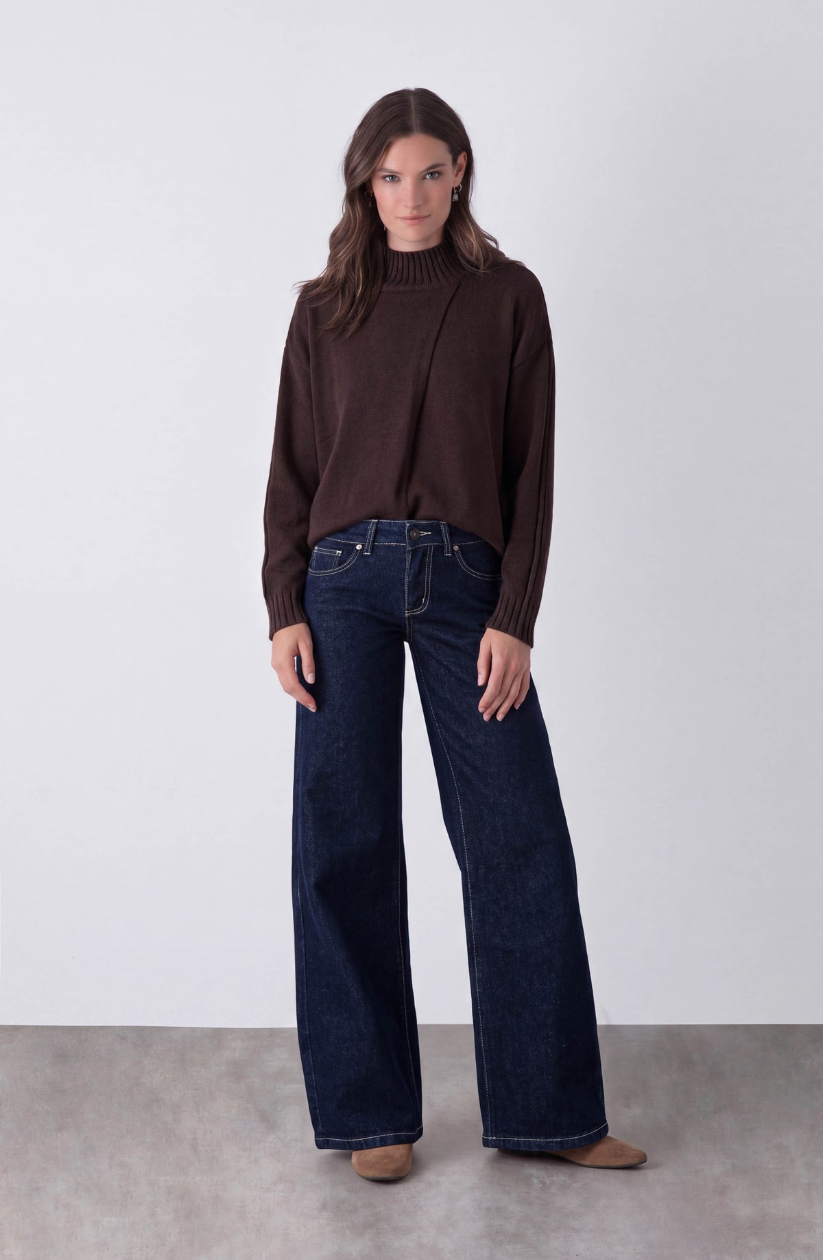 Low-Rise Embroidered Wings Pants