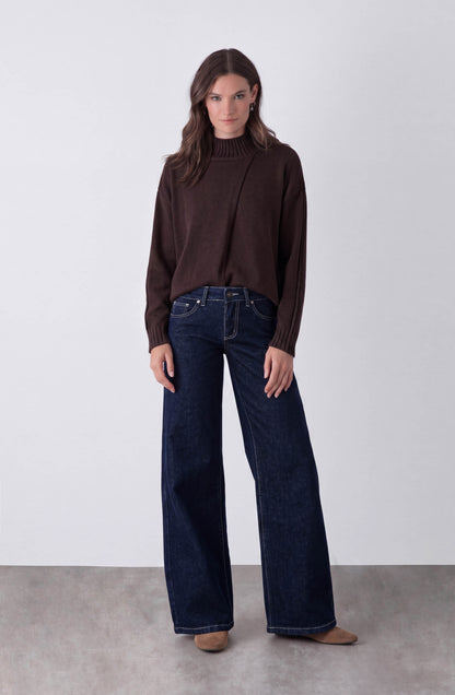 Low-Rise Embroidered Wings Pants