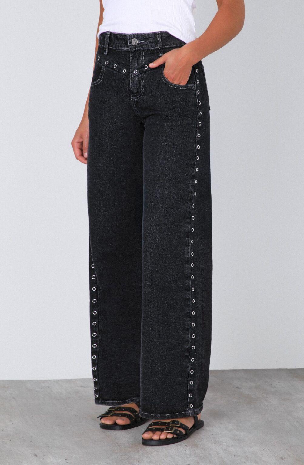Black Front Eyelet Pants