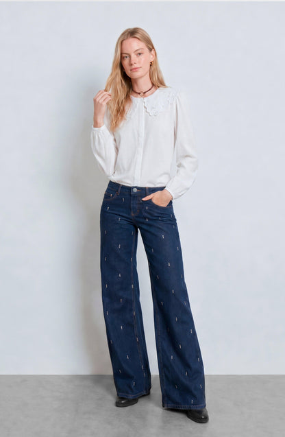 Bobo Collar Blouse Embroidery White