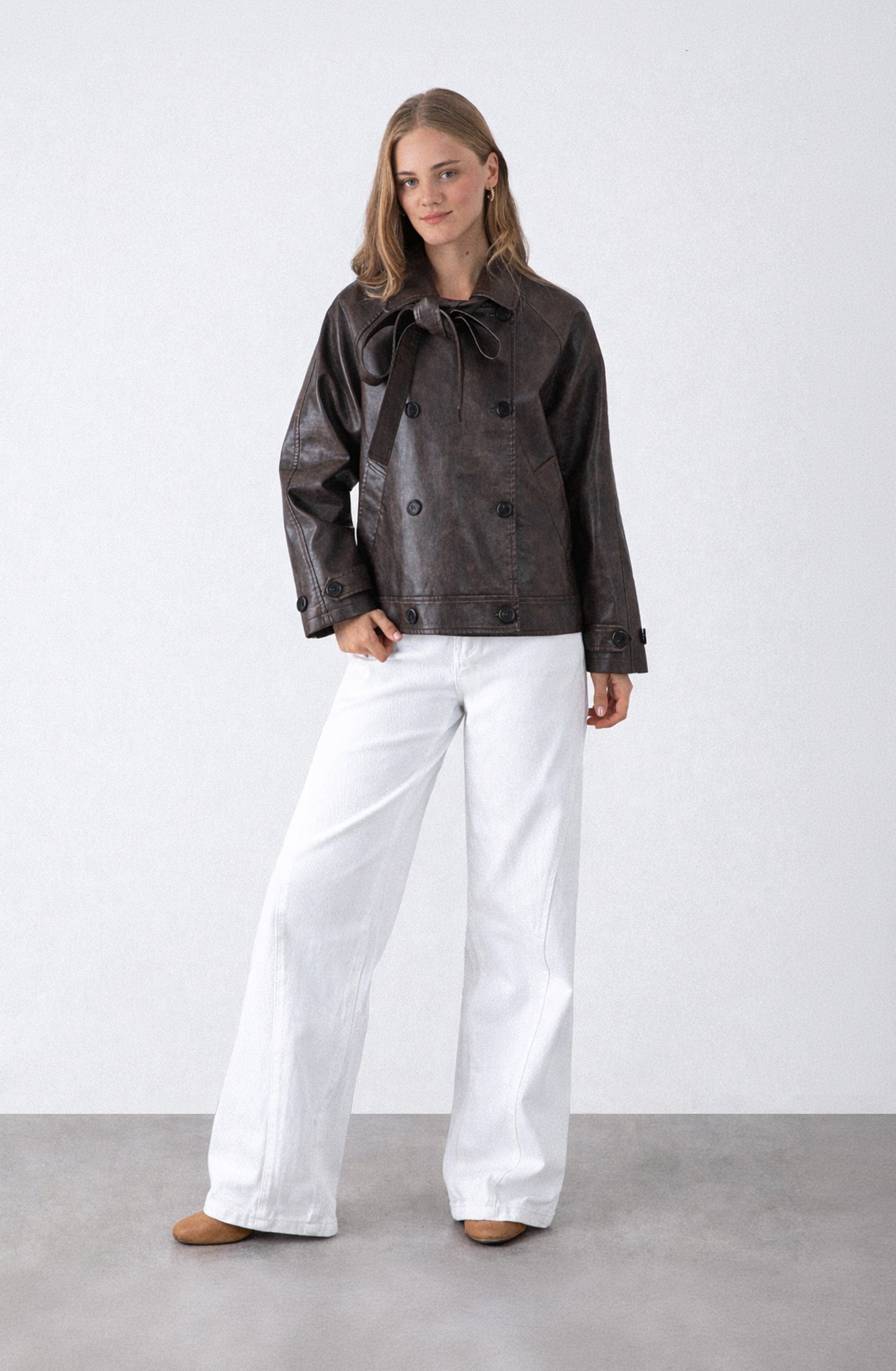 Chaqueta Pu Lazo Brown