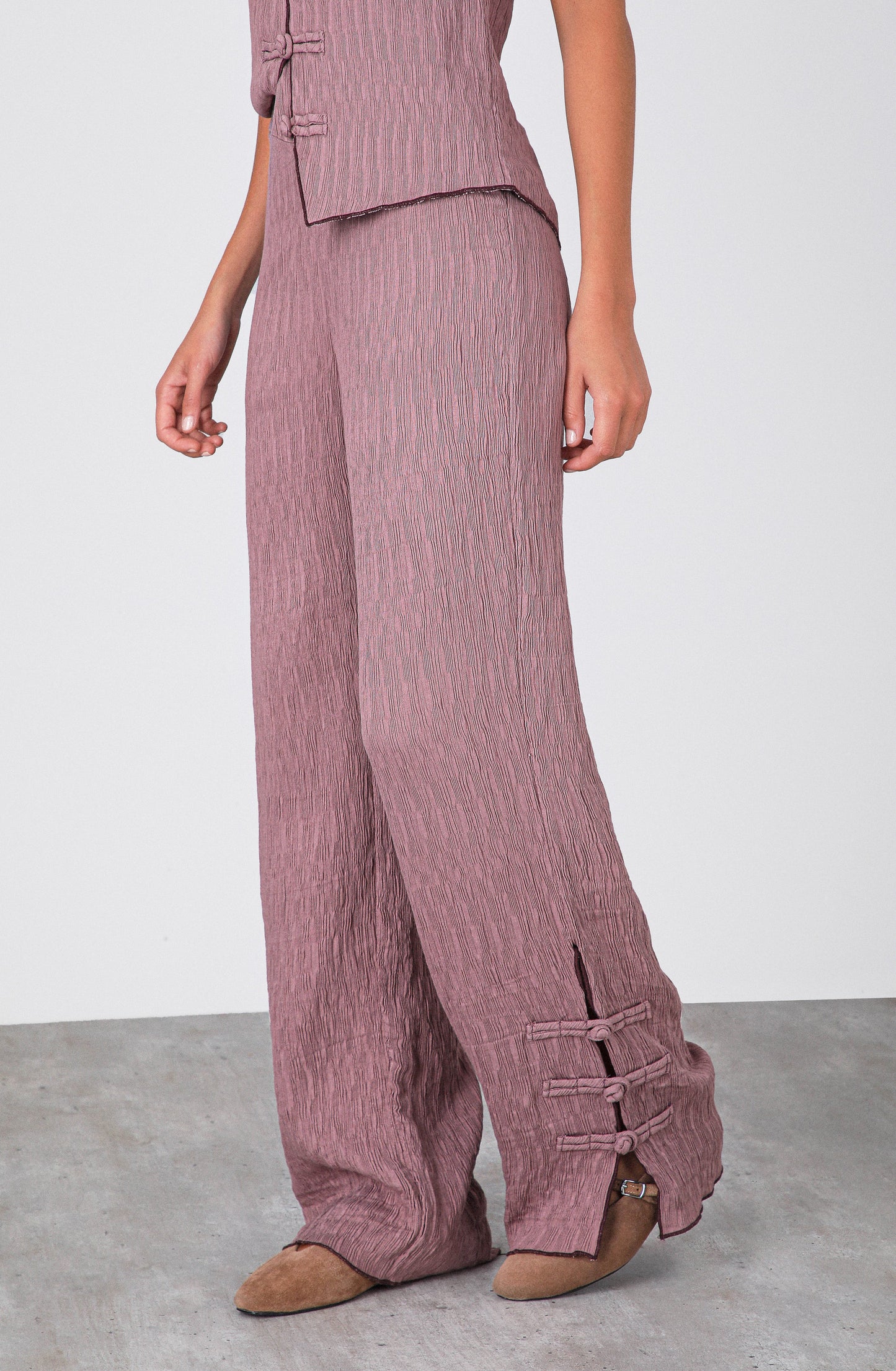 Pantalón Abertura Botón Lateral Rose
