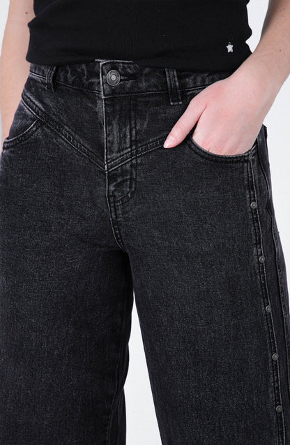 Pantalón Cortes Black