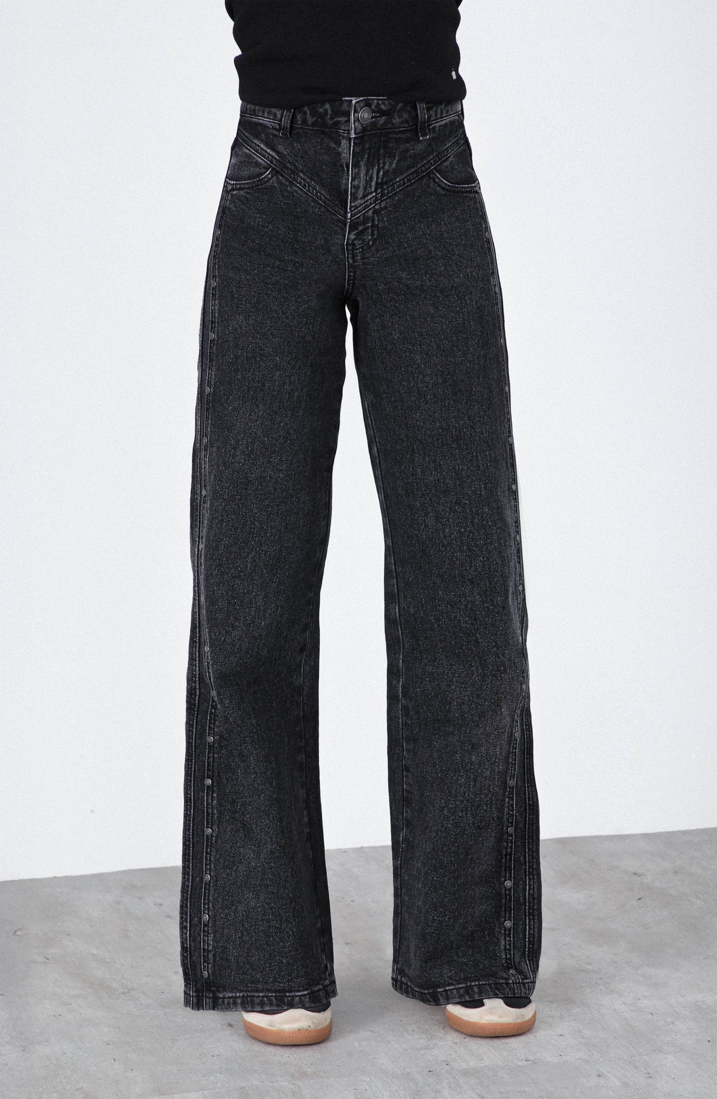 Pantalón Cortes Black